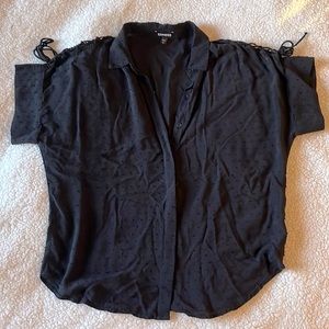 4/$20‼️| Express | Button Up Short Sleeve Top | Laced Tie Sleeves